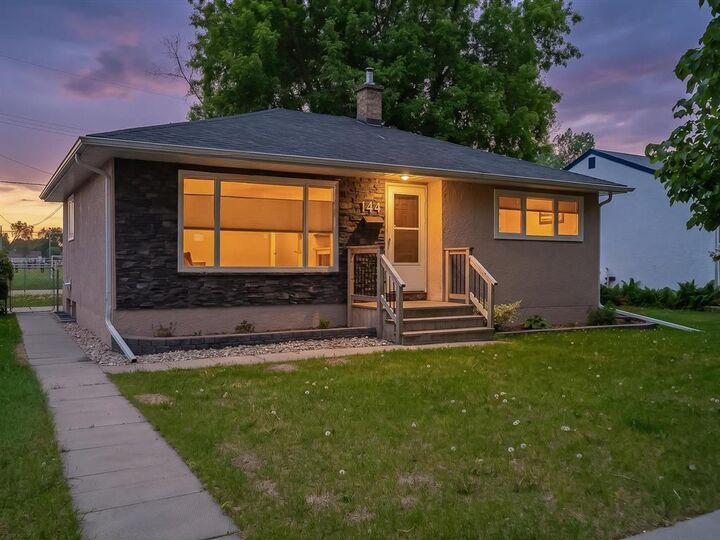 Property Photo: 144 Fernwood Avenue MB R2M 1C1