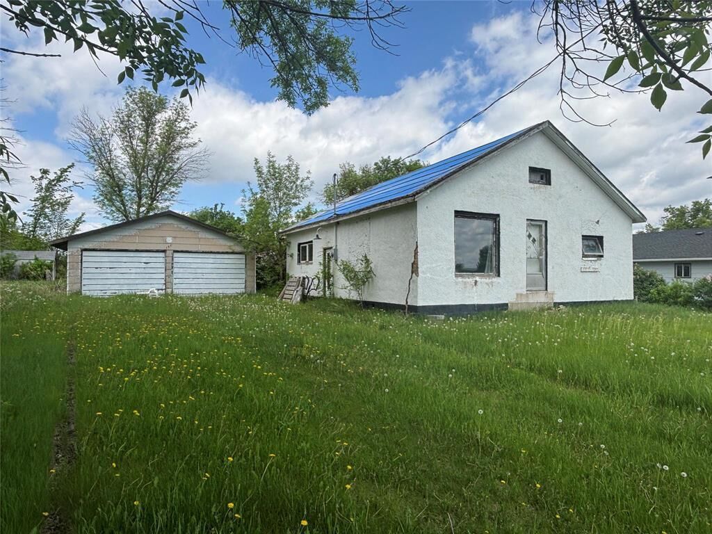 Photo de la propriété:  127 Third Street North  MB R0K 0C0 