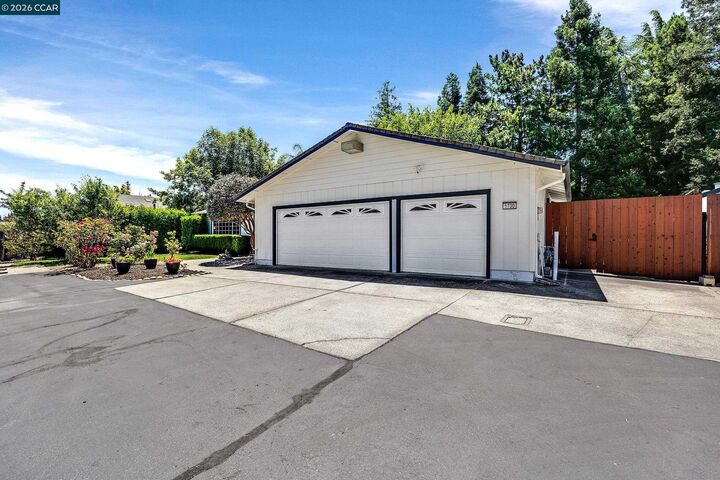 Property Photo: 1730 Elm Rd CA 94519