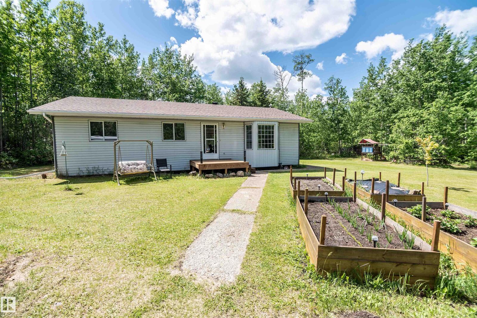 Property Photo:  54222 Rge Road 25 13  AB T0E 1A0 