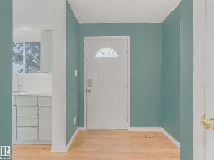 Property Photo:  17108 100 Street NW  AB T5X 5H3 