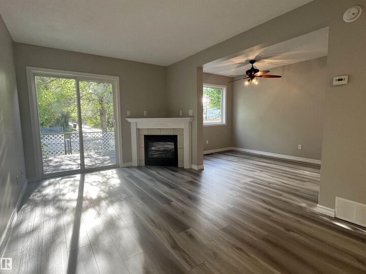Property Photo:  61 Michigan Street 2  AB T9G 1H7 