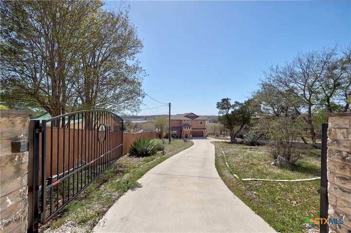 Property Photo: 1748 Lakeshore Drive TX 78133