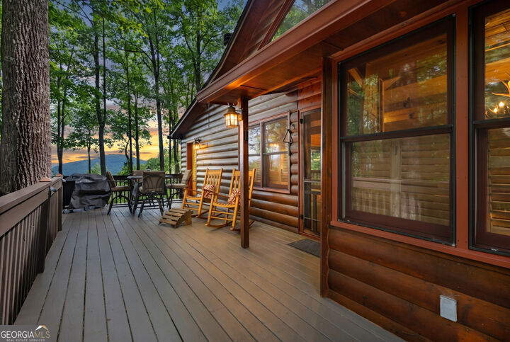 Property Photo:  1189 Walnut Ridge  GA 30536 