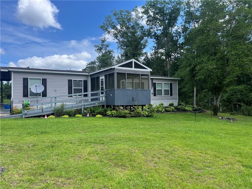Property Photo:  253 Carpenter Road  LA 71483 