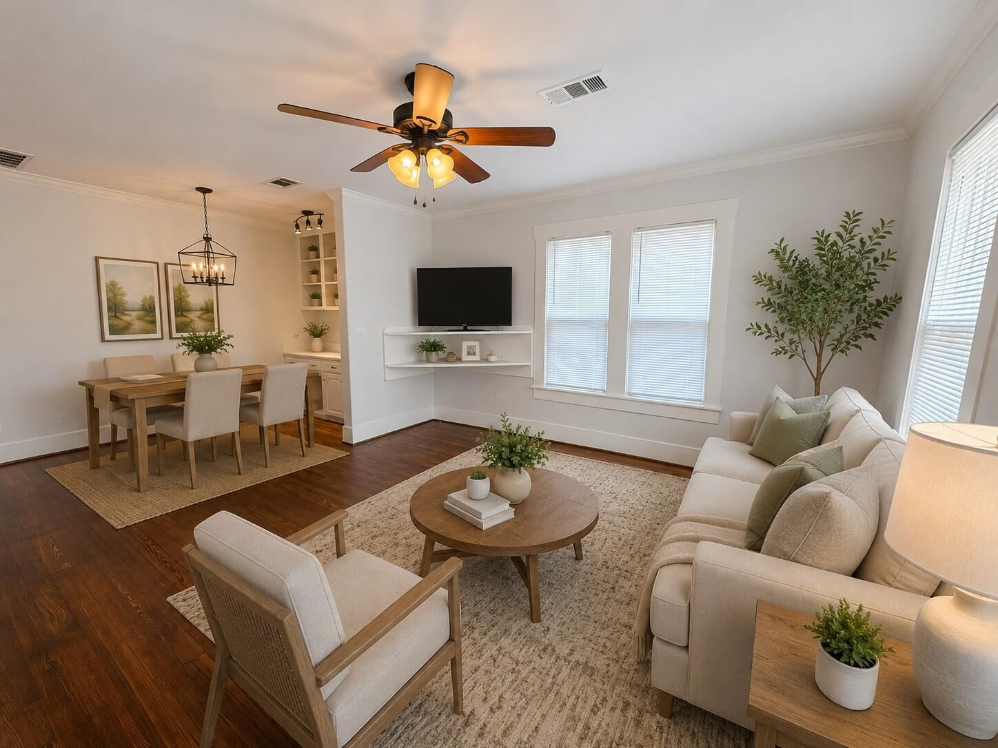 Property Photo:  404 E 29th A  TX 77009 