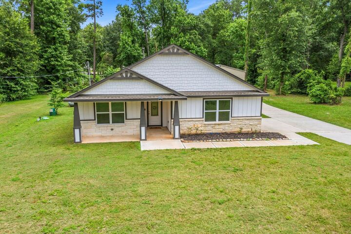 Property Photo: 20878 White Oak Lane TX 77316