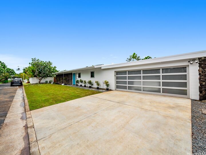 Property Photo:  85 Mahiloa Place  HI 96734 