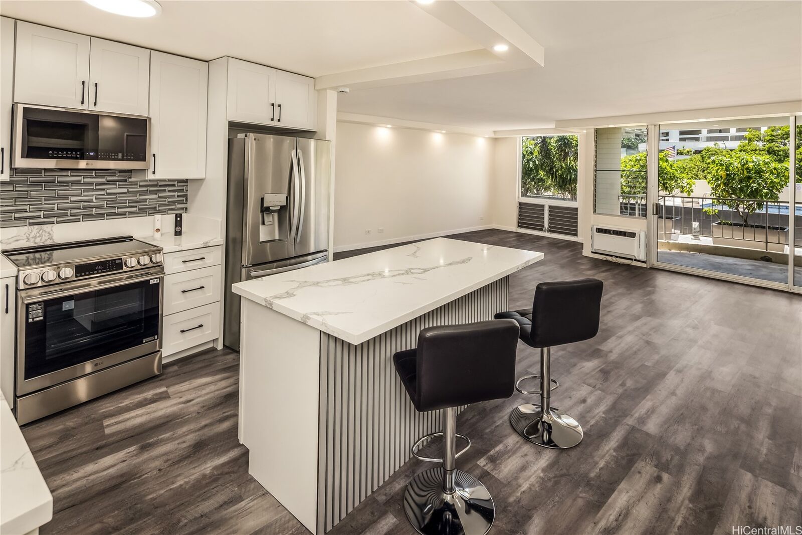 Property Photo: 1717 Ala Wai Boulevard 306 HI 96815