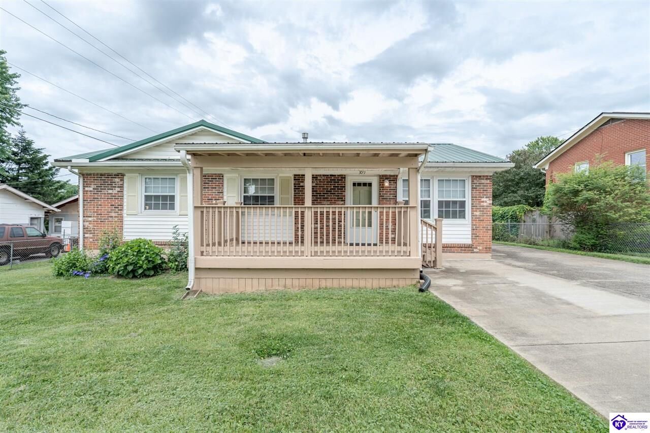 Property Photo: 309 Elmhurst Avenue KY 40175