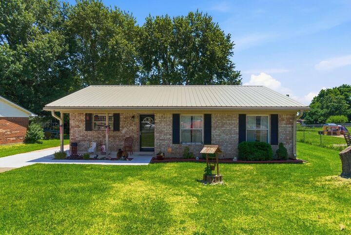 Property Photo: 205 Brandywine Drive KY 40324