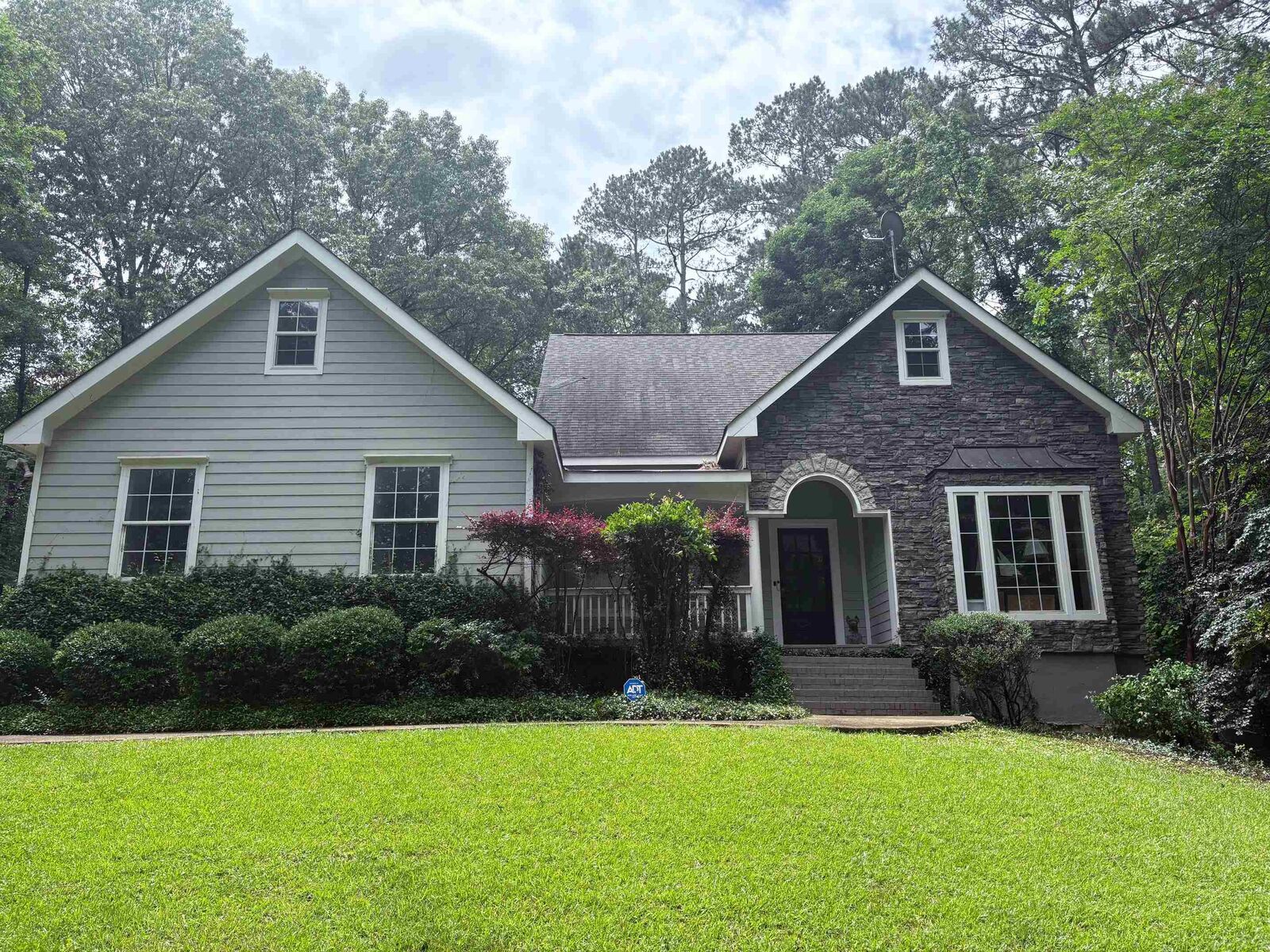 Property Photo:  129 Sebastian Drive  GA 31024 