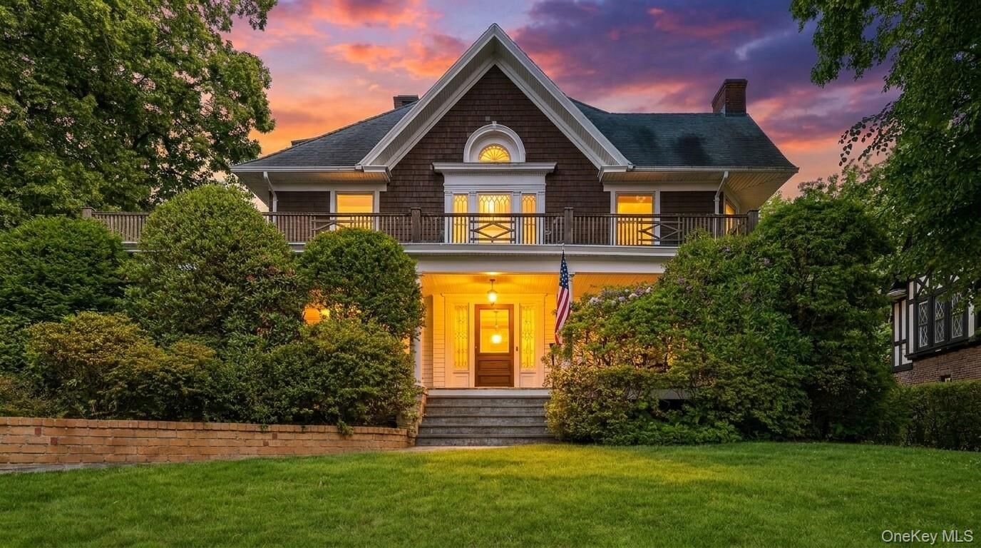 Property Photo: 13 Ridgeview Avenue NY 10606