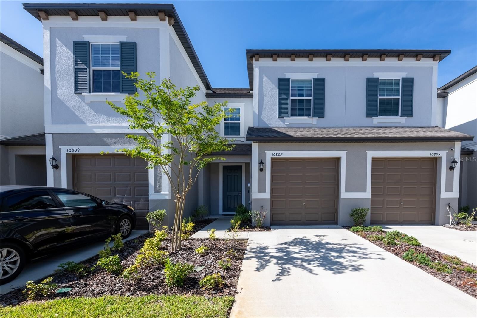 Property Photo:  10807 E Fort White Court  FL 33647 