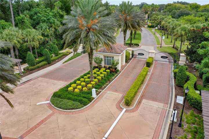 Property Photo:  60 Riverview Bend S 611  FL 32137 