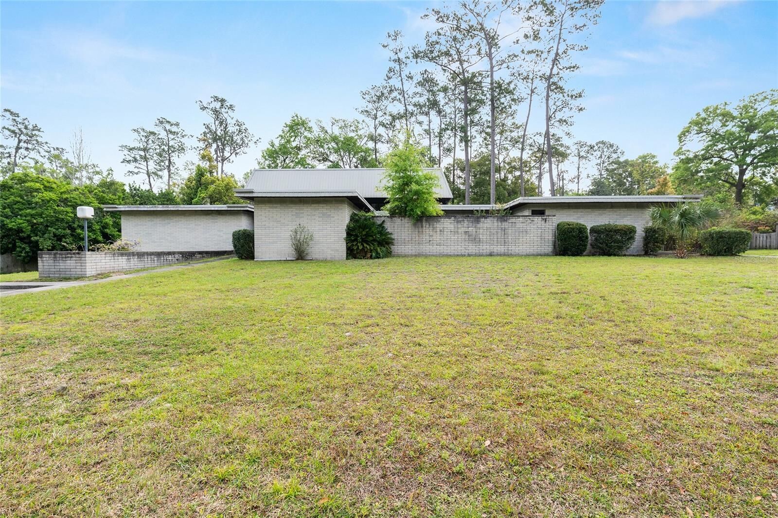 Property Photo:  1931 NW 32nd Terrace  FL 32605 