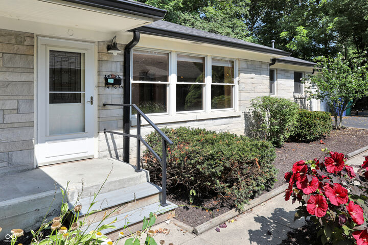 Property Photo: 760 W Pine Street IN 46077