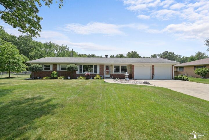 Property Photo:  1065 Valetta Drive  MI 48182-9602 