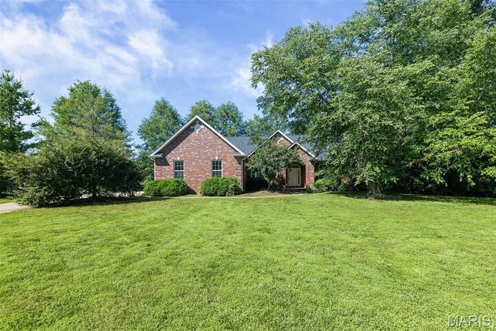 Property Photo: 5259 Shingle Oak Lane IL 62285