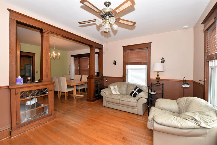 Property Photo: 1707 Carlisle Ave WI 53404