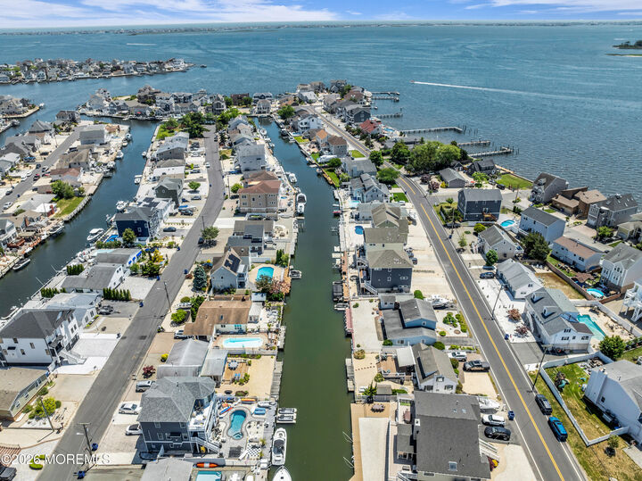Property Photo:  318 Silver Bay Road  NJ 08753 