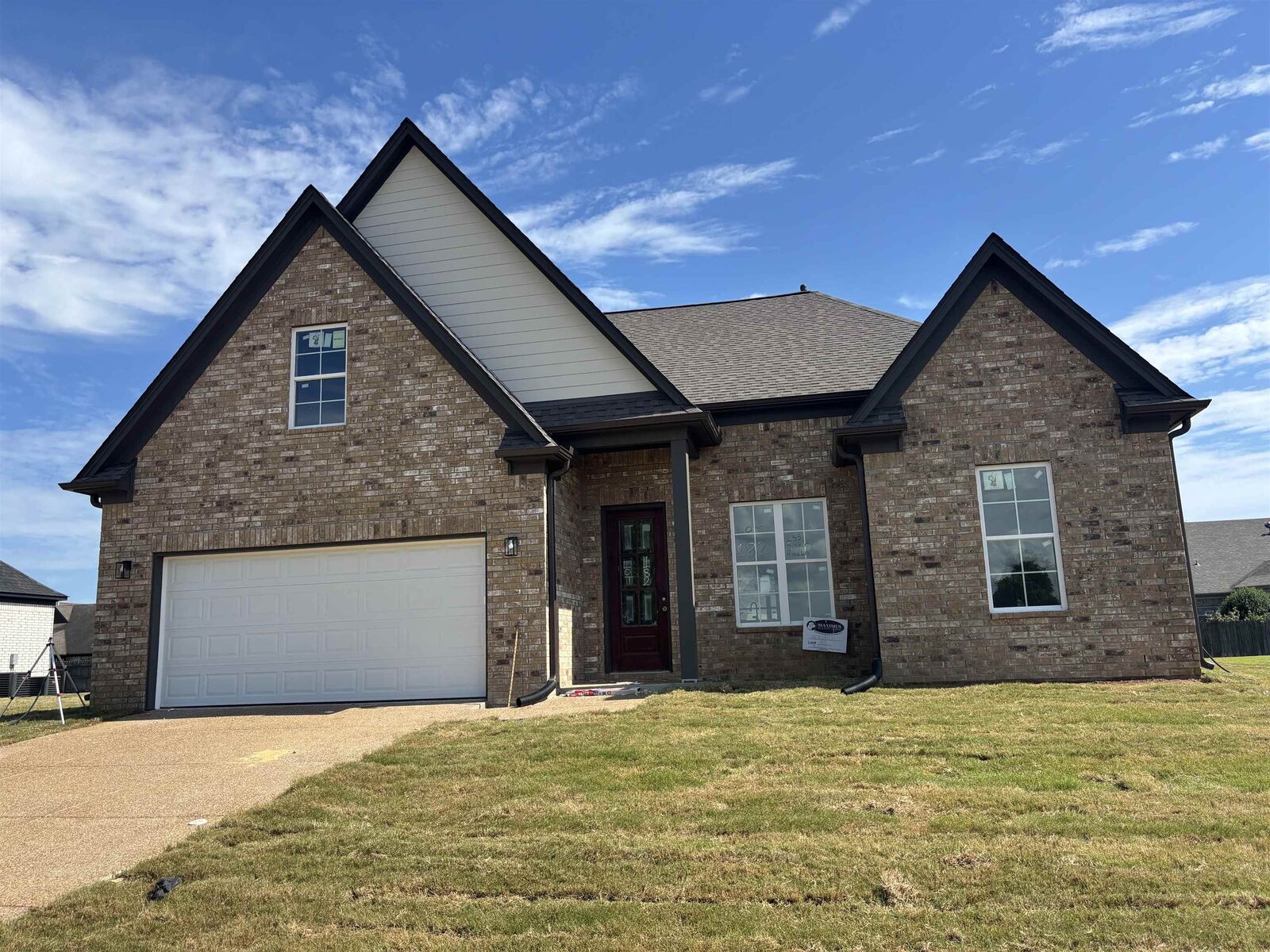 Property Photo: 155 Summer Rose Ln TN 38068