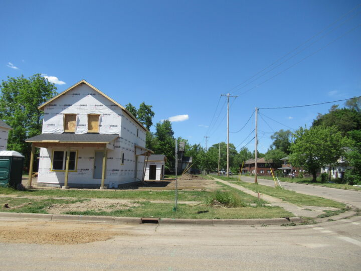 Property Photo:  84 Bowen Avenue  MI 49037 