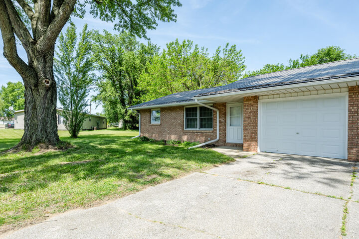 Property Photo:  6830 E Napier Avenue  MI 49022 