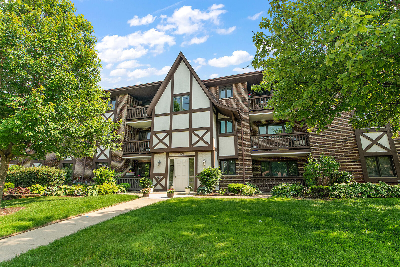 Property Photo:  8425 W 95th Street 27  IL 60457 