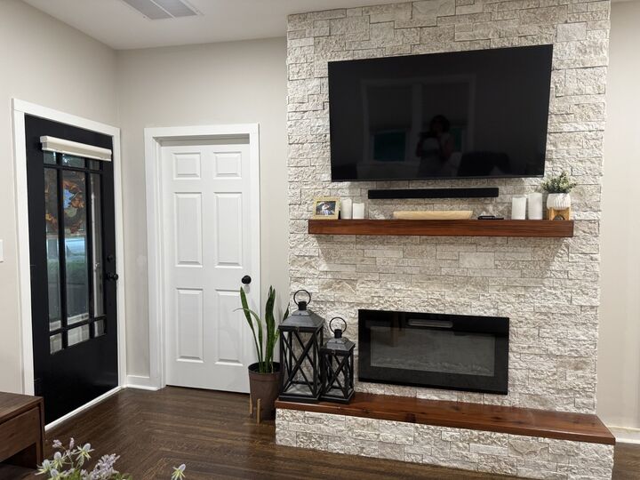 Property Photo: 134 N Bureau Avenue IL 61329