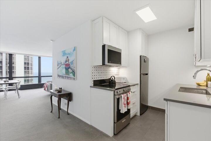 Property Photo:  900 N Lake Shore Drive 2505  IL 60611 