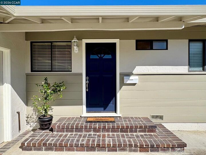 Property Photo:  1878 Queens Rd  CA 94519 