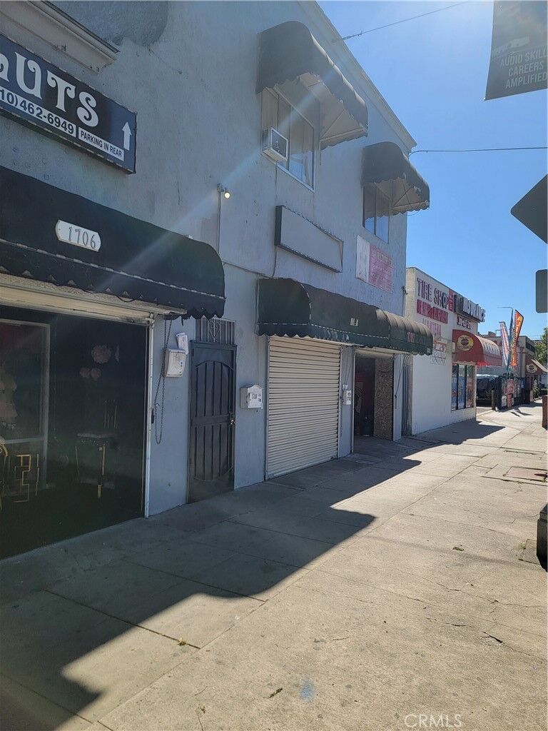 Property Photo:  1702 N Long Beach  CA 90221 