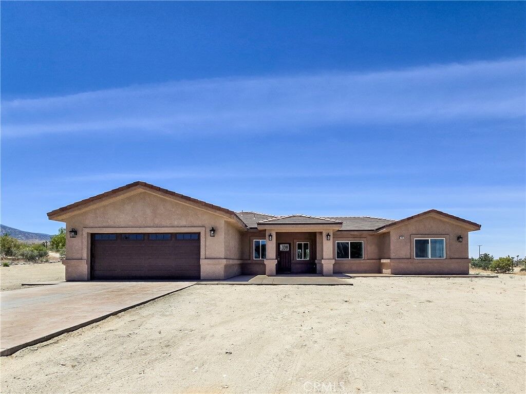 Property Photo:  11462 Prado  CA 92372 