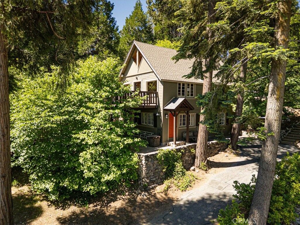 Property Photo: 660 Burnt Mill CA 92352