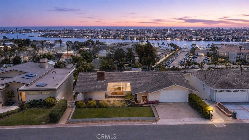 Property Photo:  801 Kings  CA 92663 