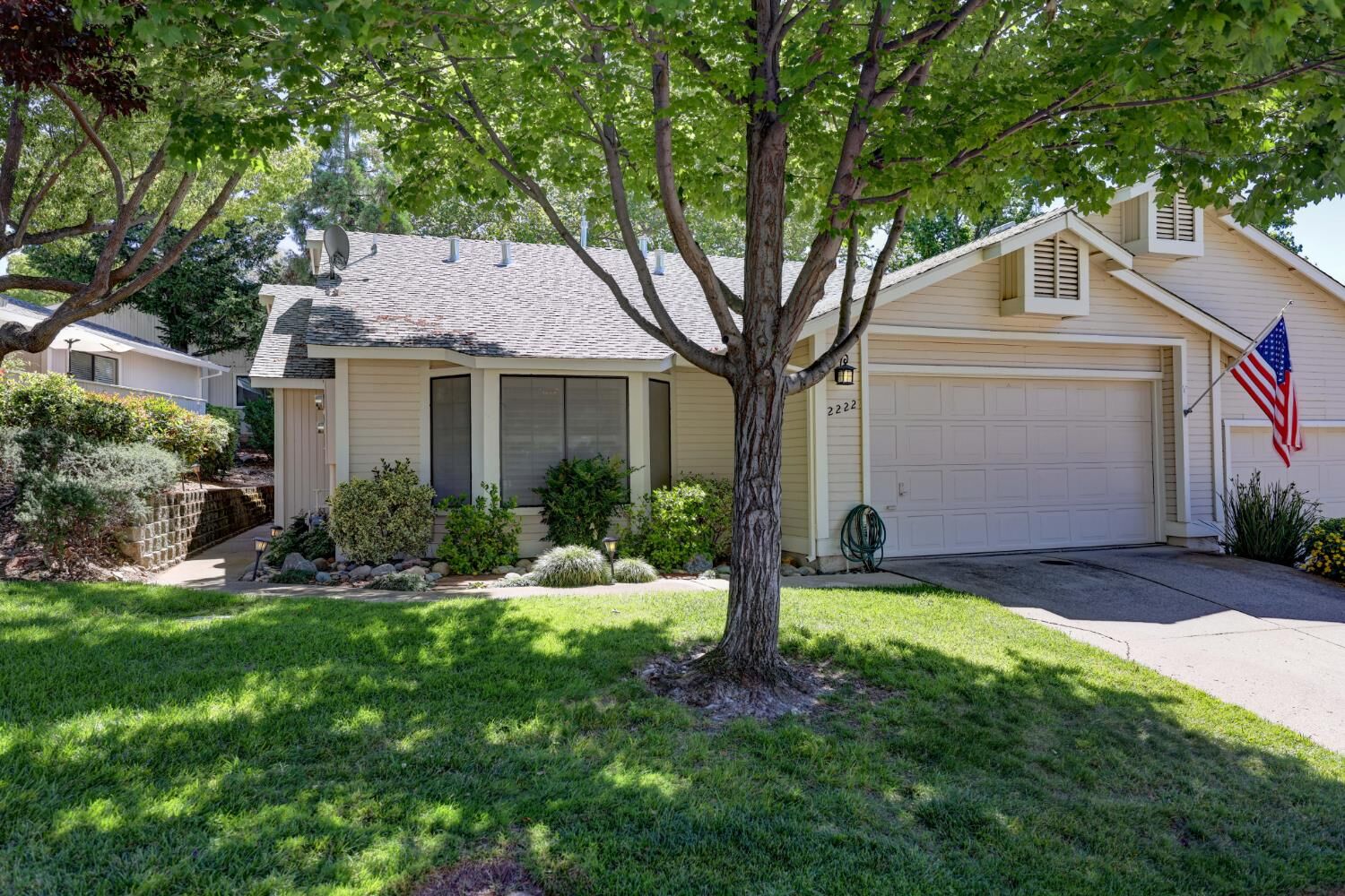 Property Photo:  2222 Country Villa Court 34  CA 95603 