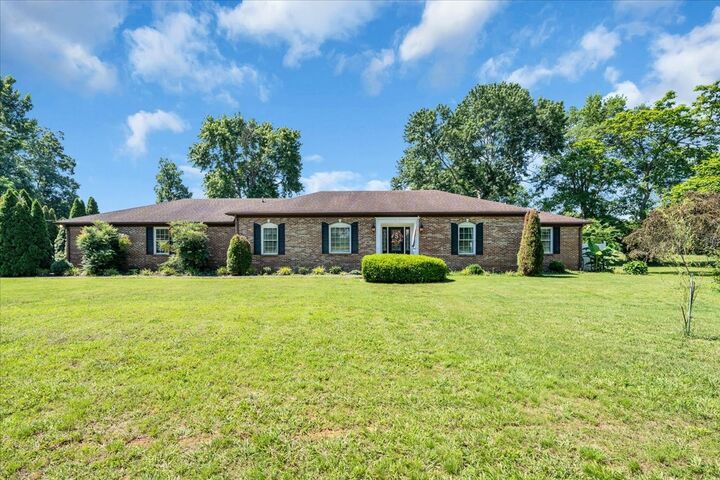 Property Photo:  6263 Windrow Rd  TN 37153 