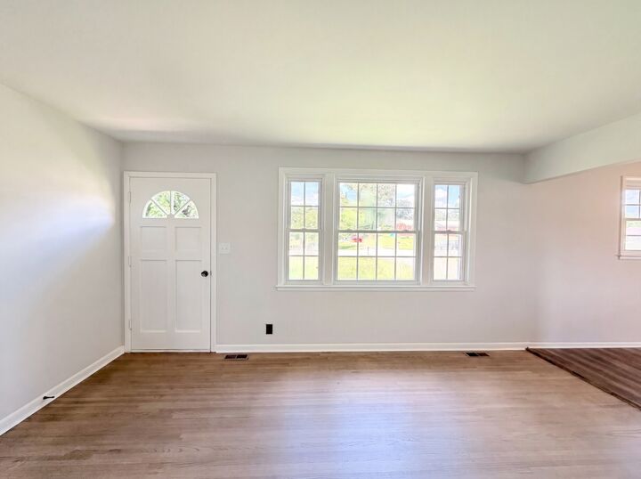 Property Photo: 112 Norris Dr TN 37042
