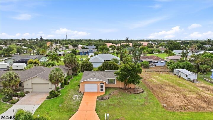 Property Photo:  2620 Wisteria Place  FL 33950 