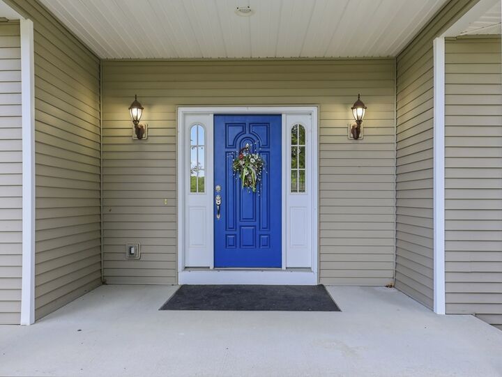 Property Photo:  61 Sullivan Dr  PA 18840 