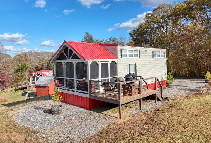 Property Photo:  476, 478 Lapidary Lane  GA 30582 