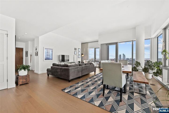 Property Photo: 75 Park Lane Ph-3701 NJ 07310
