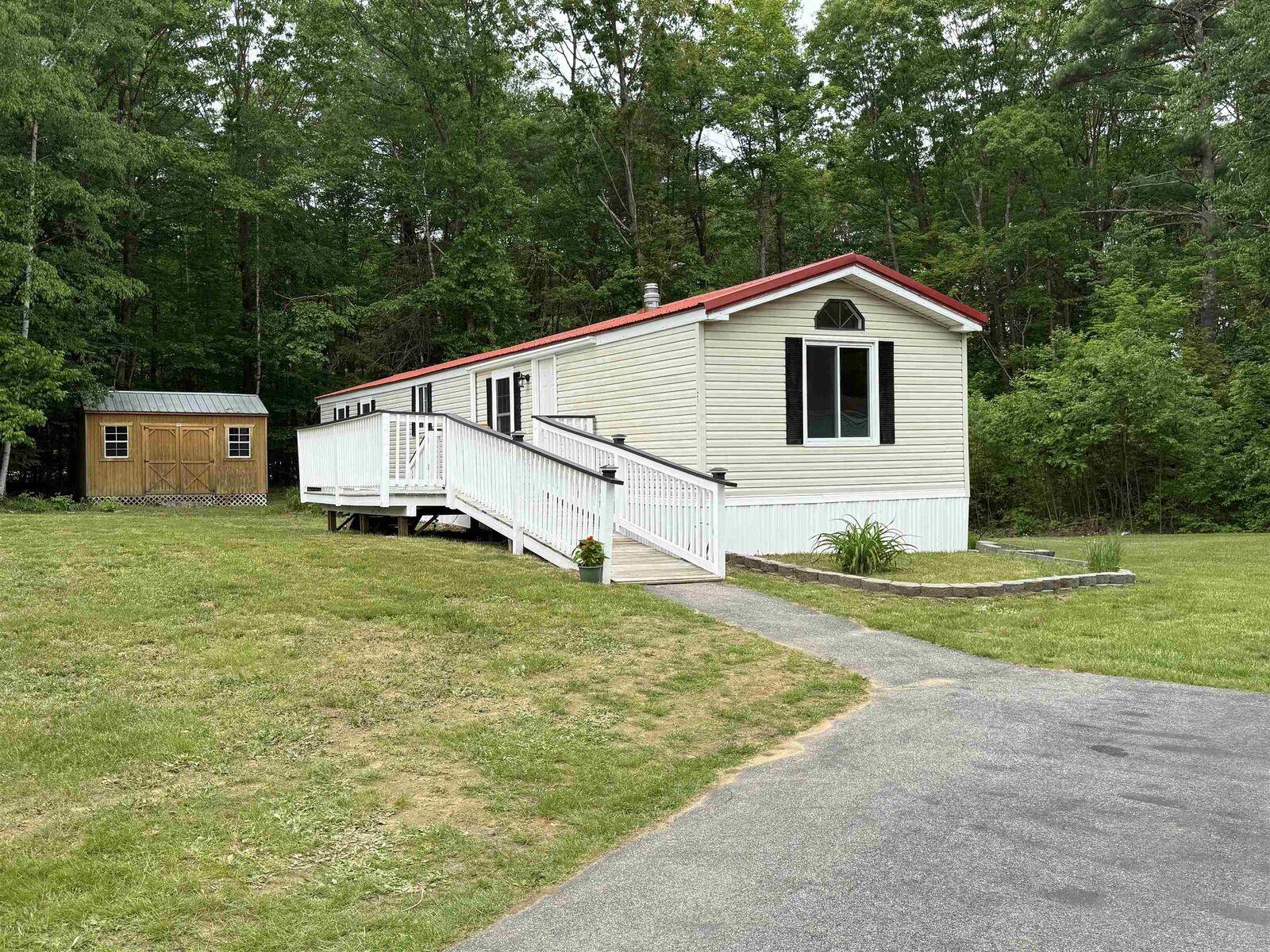 Property Photo: 21 Valley Drive NH 03220