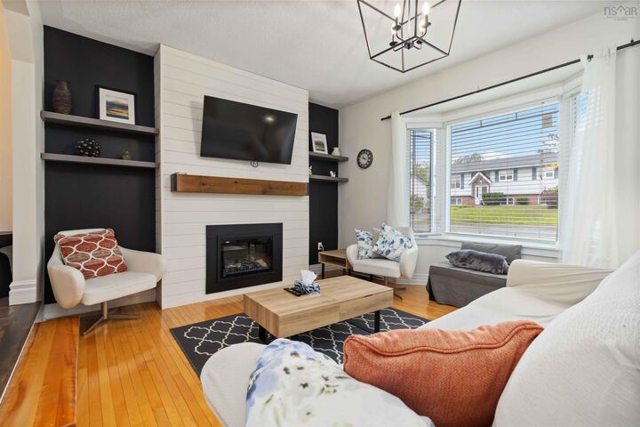 Property Photo:  150 Churchill Downs Circle  NS B4E 2J4 