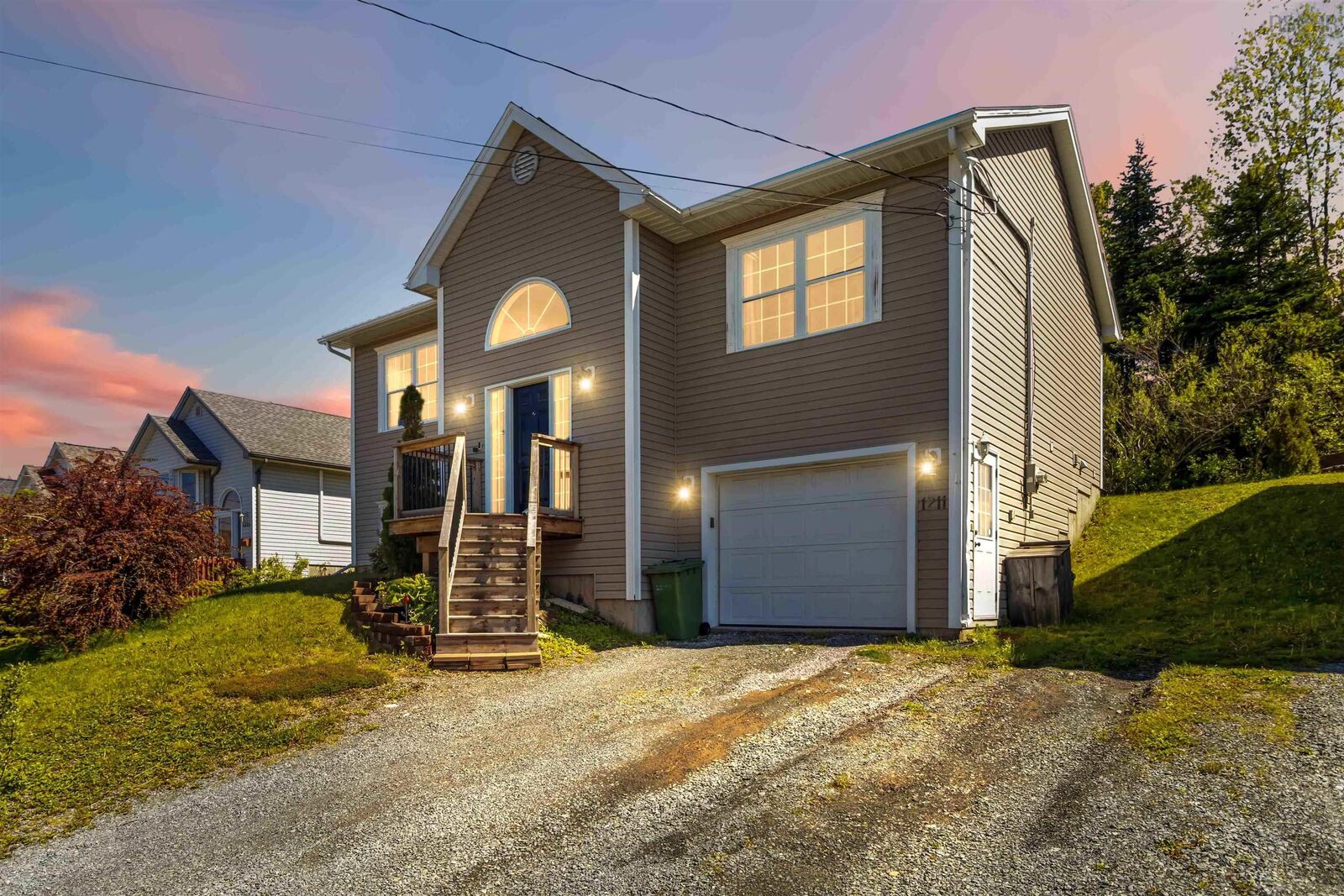 Property Photo:  1211 Sackville Drive  NS B4E 3G1 