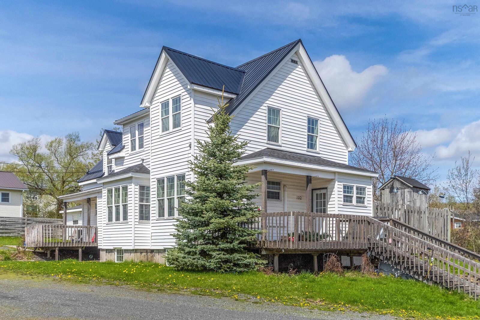 Property Photo: 102 North Foord Street NS B0K 1S0