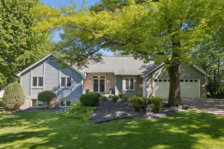 Property Photo:  1807 Timberline Trail  MN 55305 