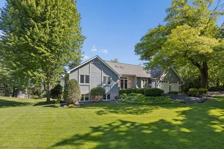 Property Photo:  1807 Timberline Trail  MN 55305 