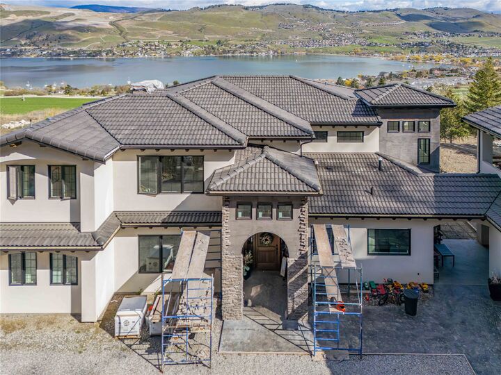 Property Photo:  164 Sunset Boulevard  BC V1H 1T7 